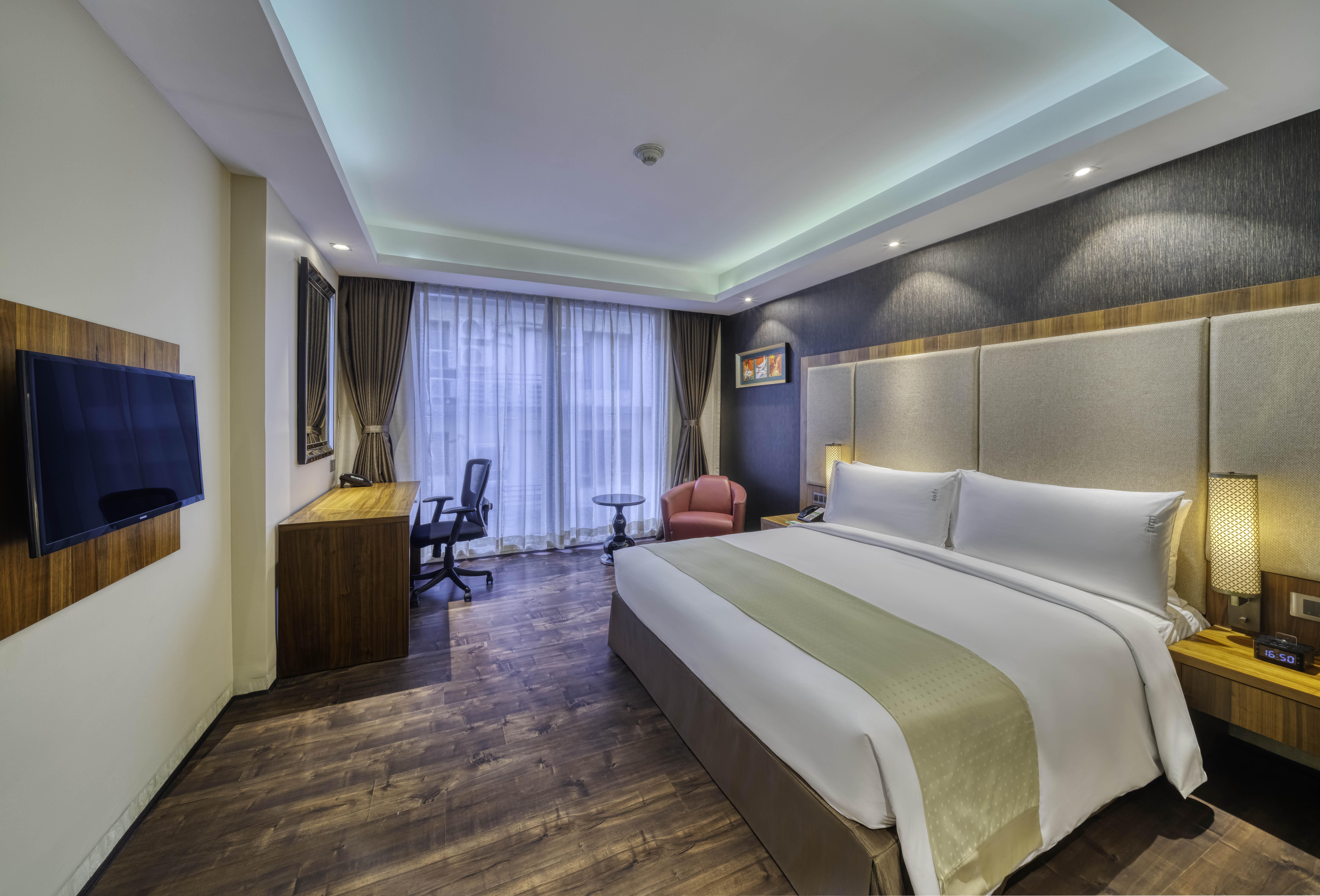 Holiday Inn Kolkata Airport, an IHG Hotel Bagian luar foto Deluxe Room